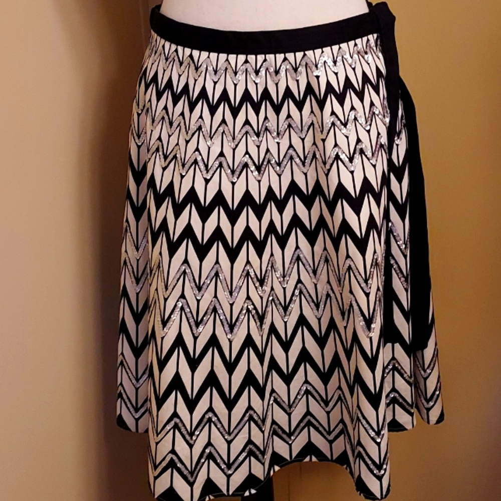 Flared sequenced skirt by Saint Tropez West